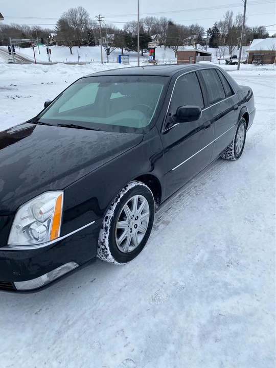 2010 Cadillac DTS - Image 6 of 12
