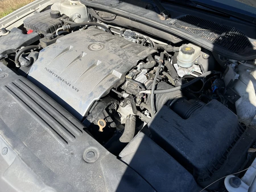 2010 Cadillac DTS - Image 8 of 8