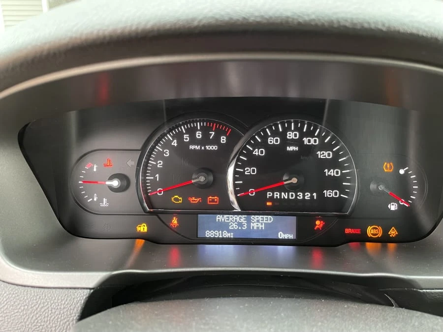 2010 Cadillac DTS - Image 15 of 26