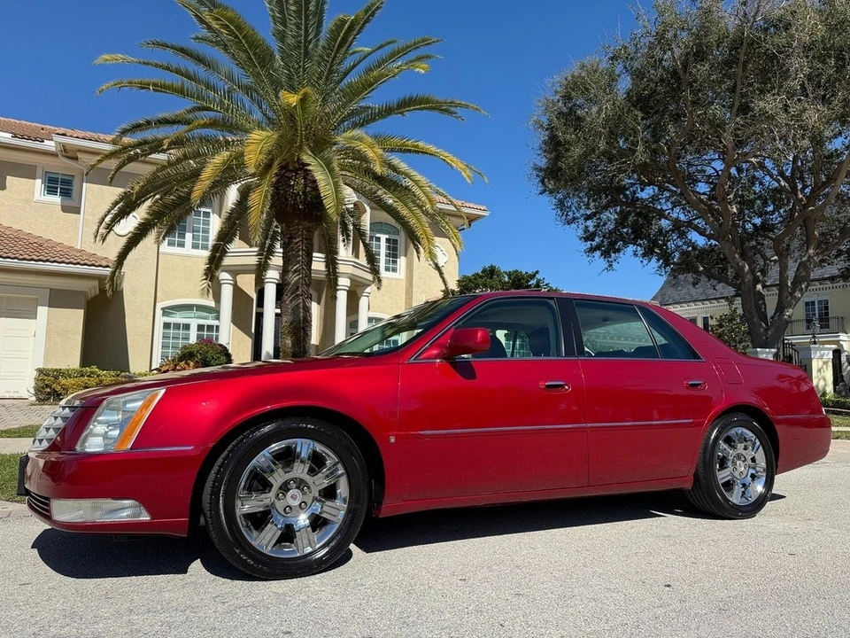2010 Cadillac DTS - Image 7 of 21