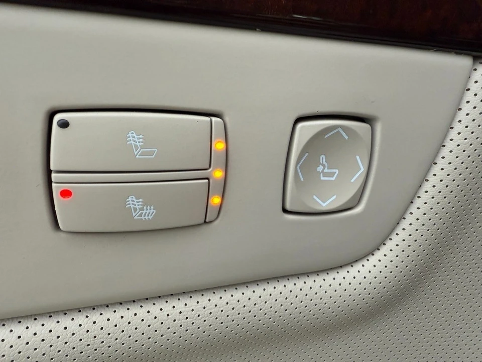 2010 Cadillac DTS - Image 21 of 21