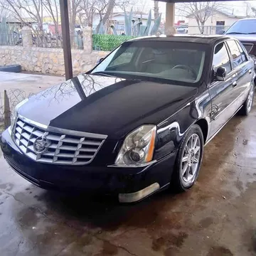 2010 Cadillac DTS Sedan 4D