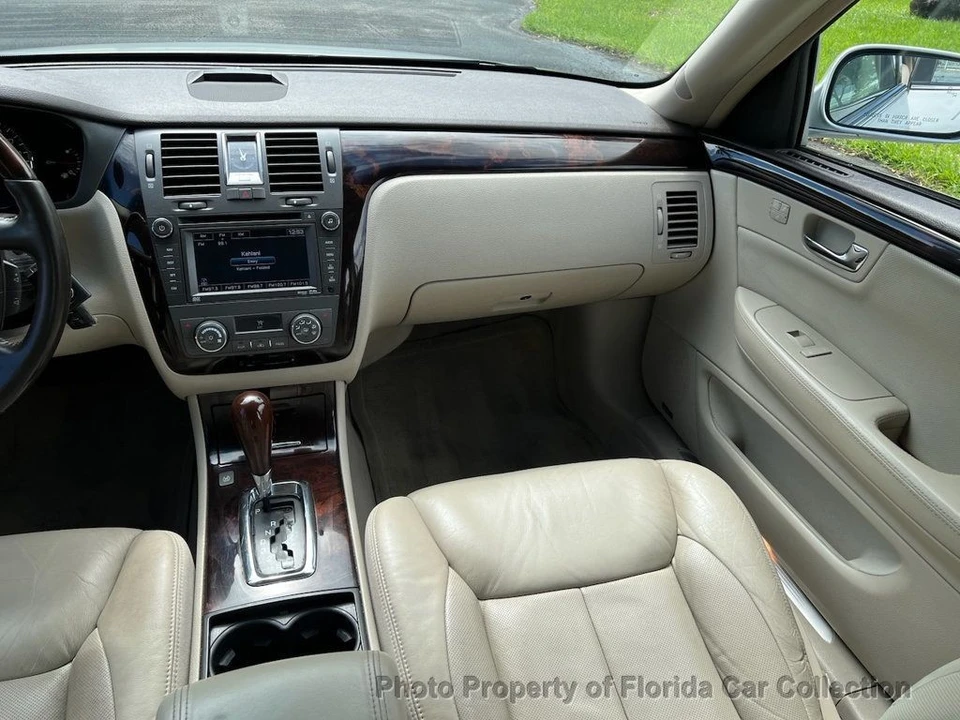 2010 Cadillac DTS - Image 12 of 12