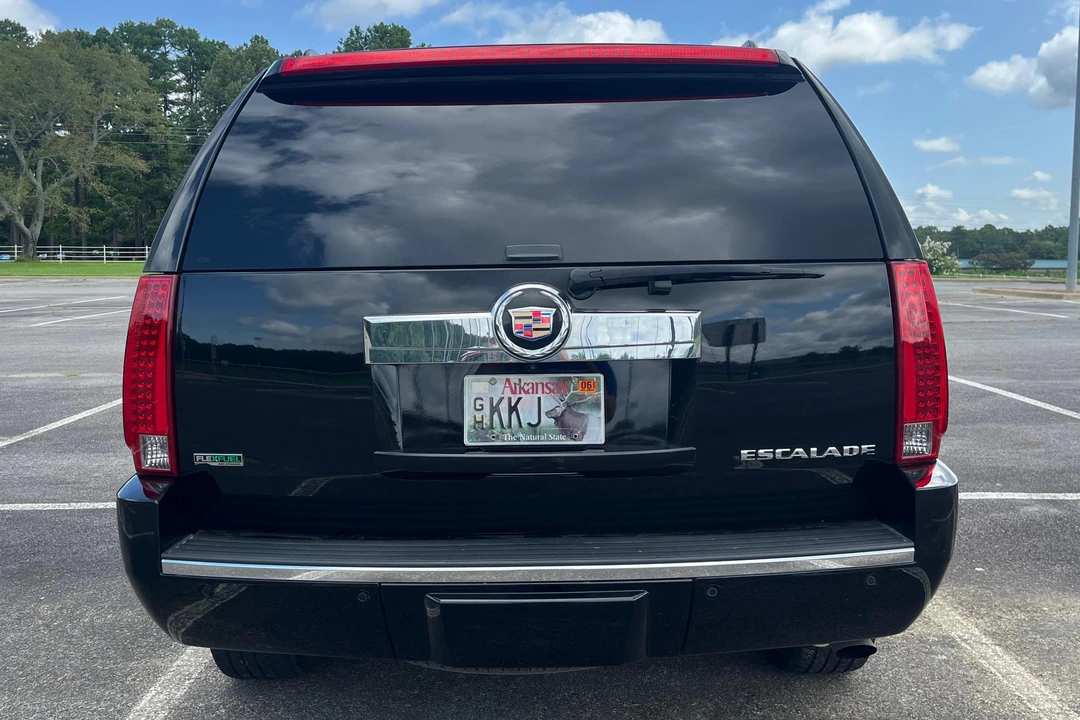2010 Cadillac Escalade & EXT 3rd Gen - Image 5 of 31