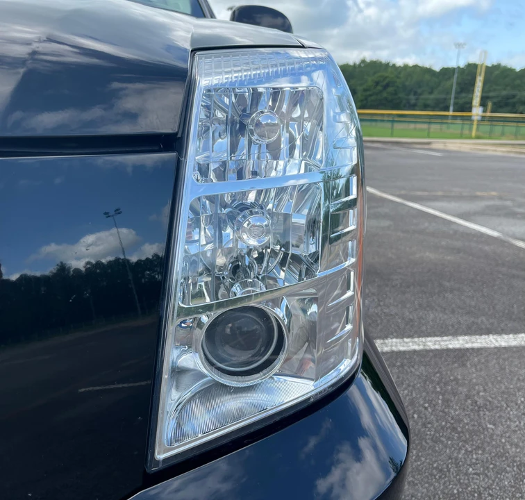 2010 Cadillac Escalade & EXT 3rd Gen - Image 11 of 31