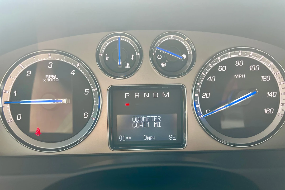 2010 Cadillac Escalade & EXT 3rd Gen - Image 29 of 31
