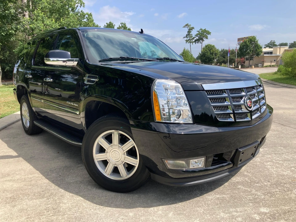 2010 Cadillac Escalade & EXT 3rd Gen - Image 23 of 31