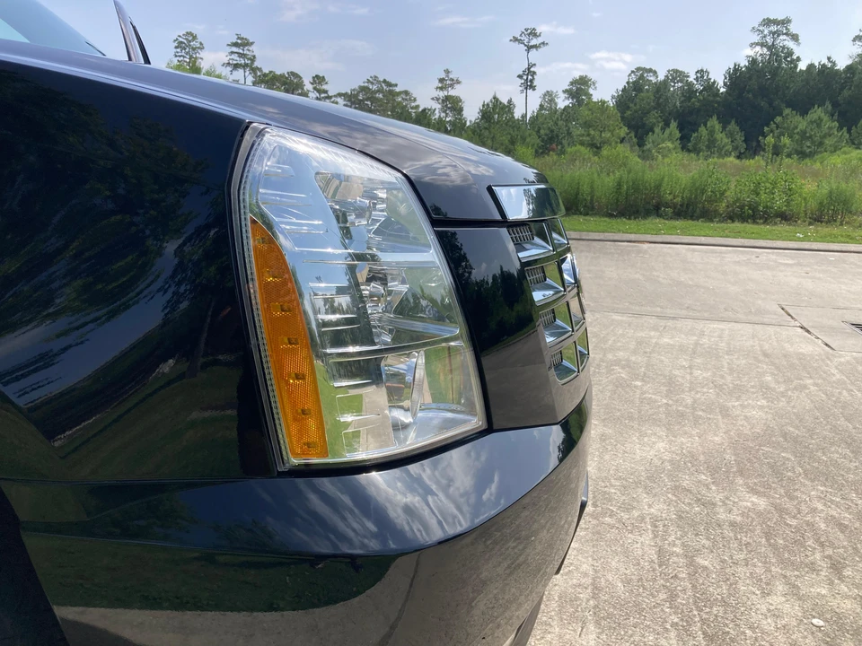 2010 Cadillac Escalade & EXT 3rd Gen - Image 26 of 31