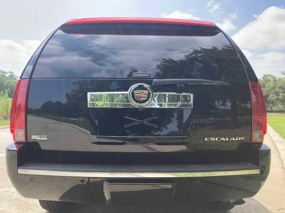 2010 Cadillac Escalade & EXT 3rd Gen - Image 17 of 31