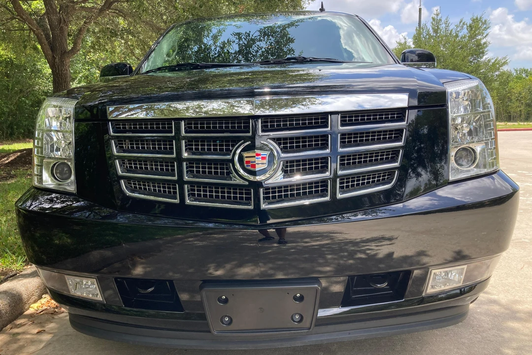 2010 Cadillac Escalade & EXT 3rd Gen - Image 8 of 31