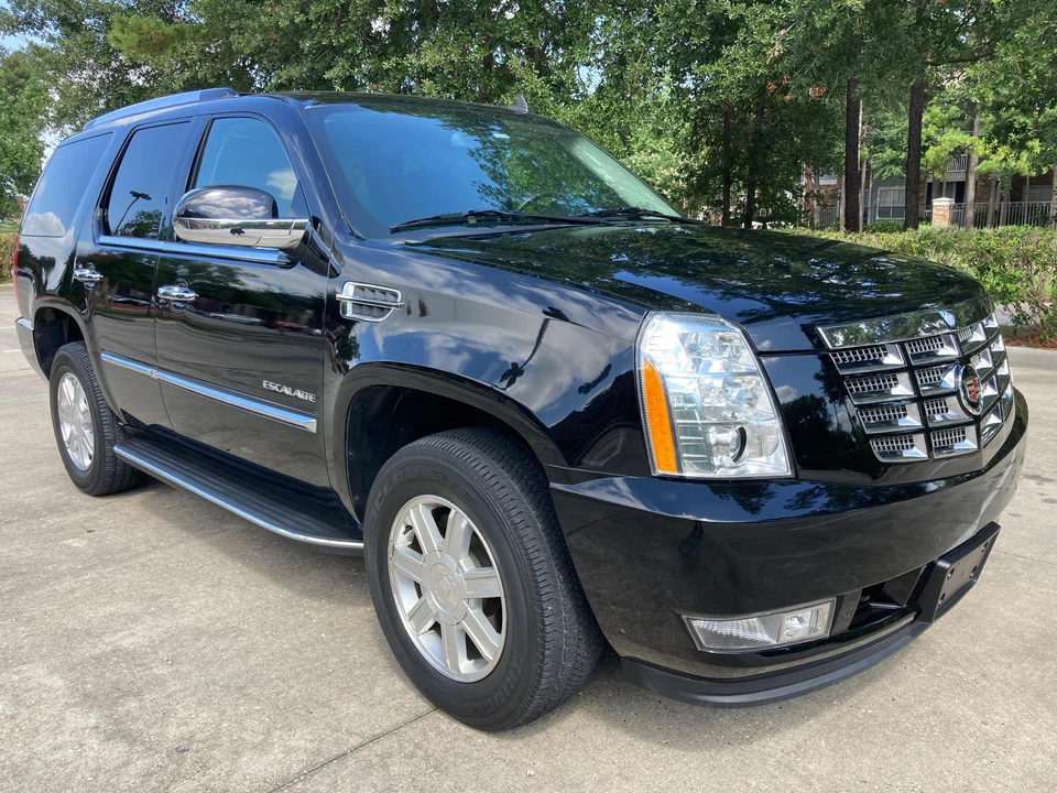 2010 Cadillac Escalade & EXT 3rd Gen - Image 21 of 31