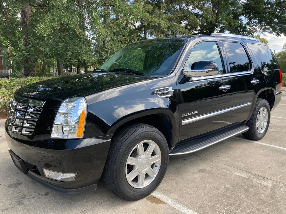 2010 Cadillac Escalade & EXT 3rd Gen - Image 13 of 31