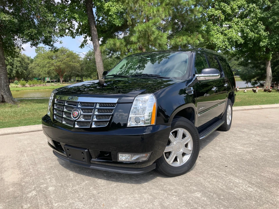 2010 Cadillac Escalade & EXT 3rd Gen - Image 9 of 31