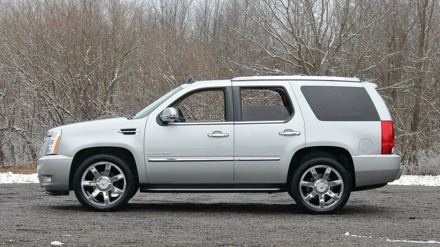 2010 Cadillac Escalade & EXT 3rd Gen - Image 2 of 16