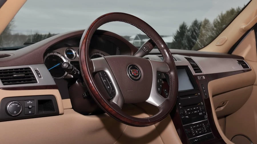 2010 Cadillac Escalade & EXT 3rd Gen - Image 9 of 16