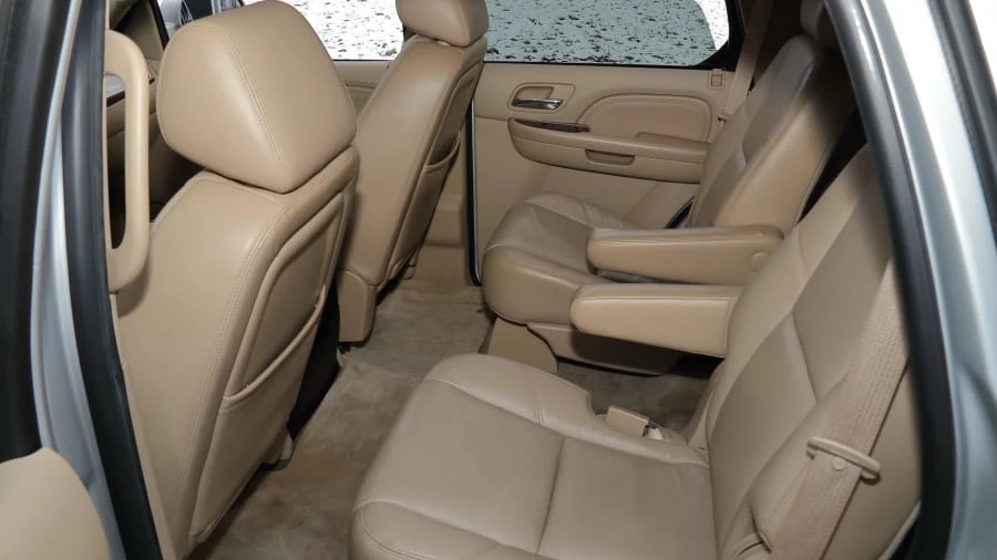 2010 Cadillac Escalade & EXT 3rd Gen - Image 11 of 16