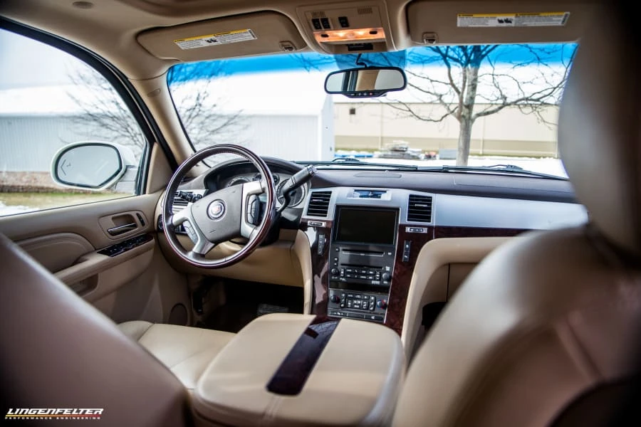 2010 Cadillac Escalade & EXT 3rd Gen - Image 3 of 12
