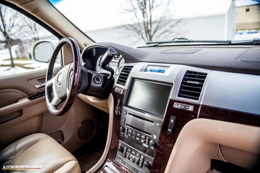 2010 Cadillac Escalade & EXT 3rd Gen - Image 5 of 12