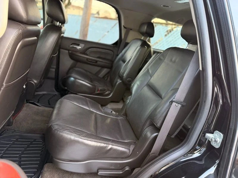 2010 Cadillac Escalade & EXT 3rd Gen - Image 3 of 12