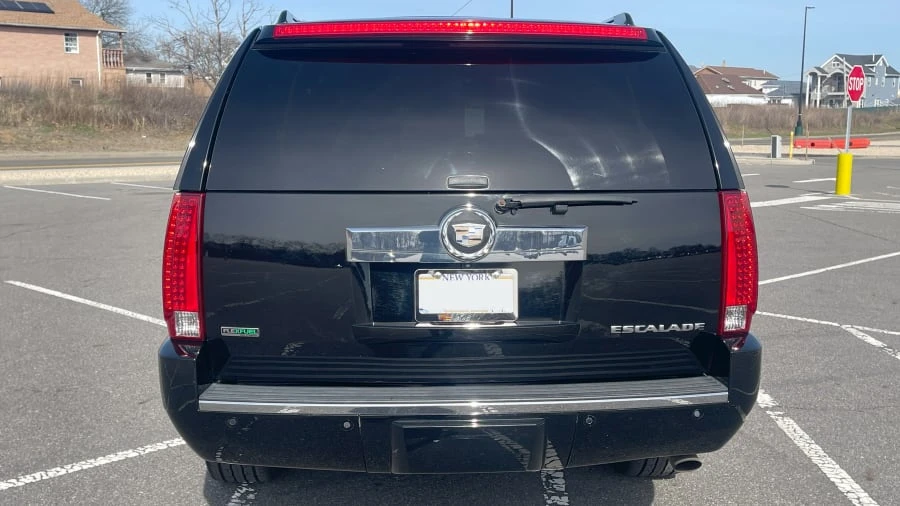 2010 Cadillac Escalade & EXT 3rd Gen - Image 5 of 18