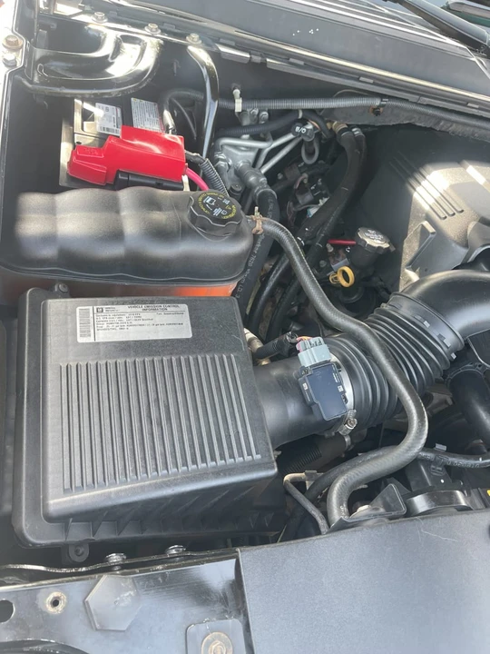 2010 Cadillac Escalade & EXT 3rd Gen - Image 17 of 18