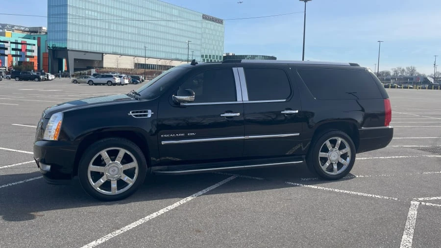 2010 Cadillac Escalade & EXT 3rd Gen - Image 7 of 18