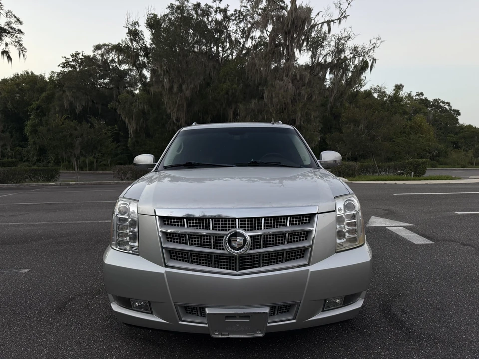 2010 Cadillac Escalade & EXT 3rd Gen - Image 27 of 31