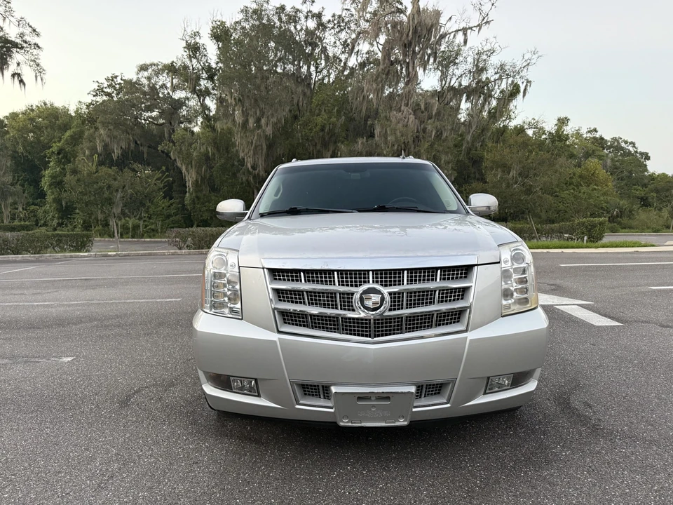 2010 Cadillac Escalade & EXT 3rd Gen - Image 26 of 31