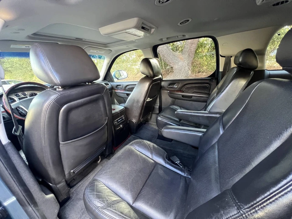 2010 Cadillac Escalade & EXT 3rd Gen - Image 15 of 21
