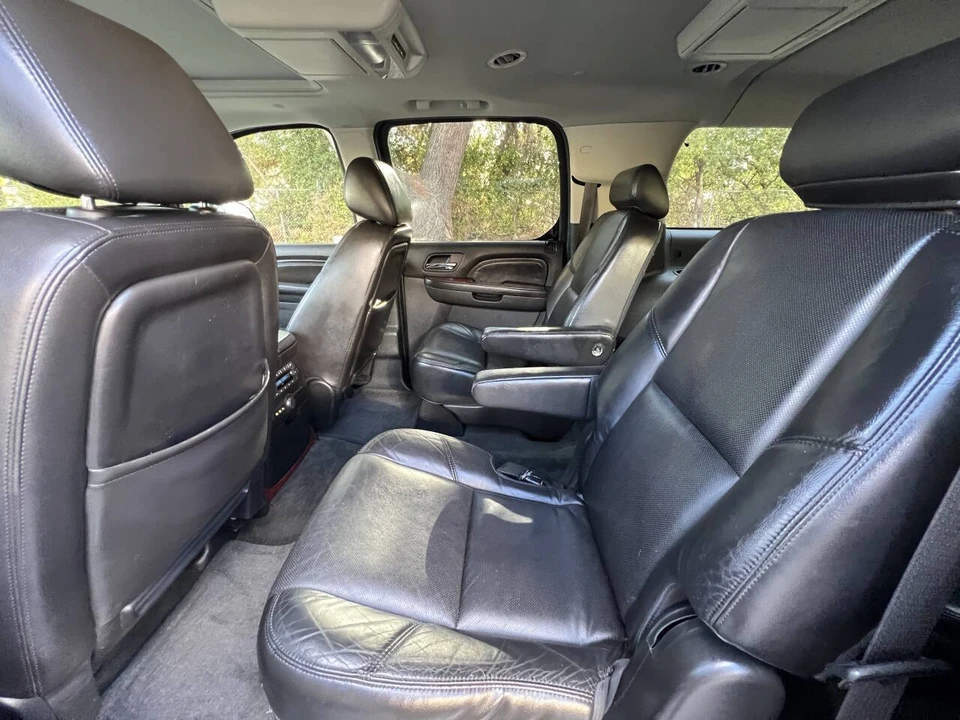 2010 Cadillac Escalade & EXT 3rd Gen - Image 14 of 21