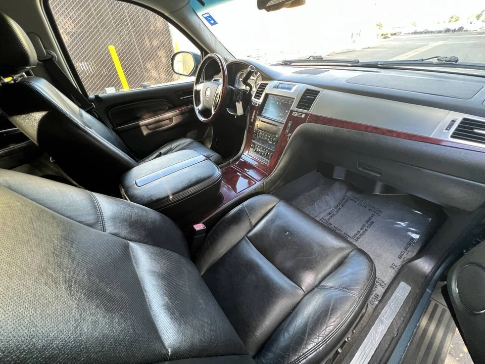 2010 Cadillac Escalade & EXT 3rd Gen - Image 12 of 21