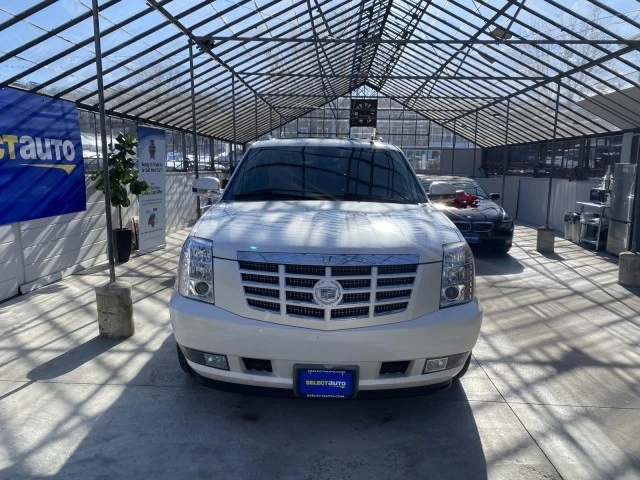 2010 Cadillac Escalade & EXT 3rd Gen - Image 2 of 21