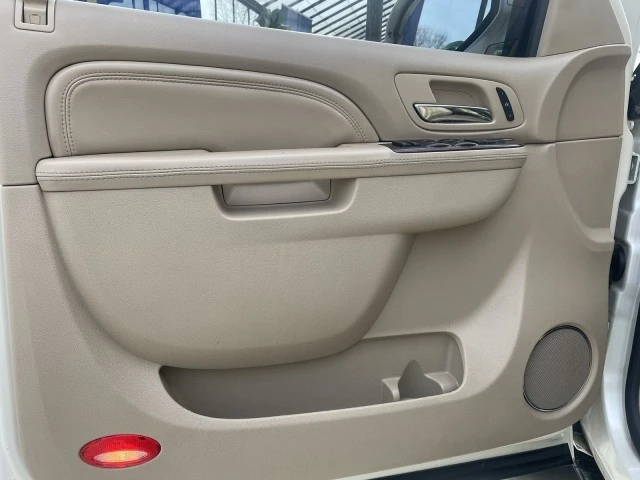 2010 Cadillac Escalade & EXT 3rd Gen - Image 14 of 21