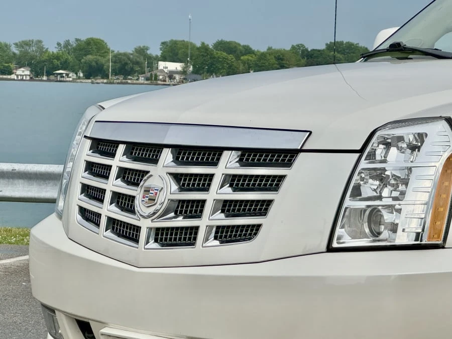 2010 Cadillac Escalade & EXT 3rd Gen - Image 20 of 31