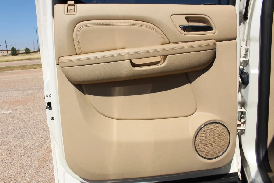 2010 Cadillac Escalade & EXT 3rd Gen - Image 24 of 27