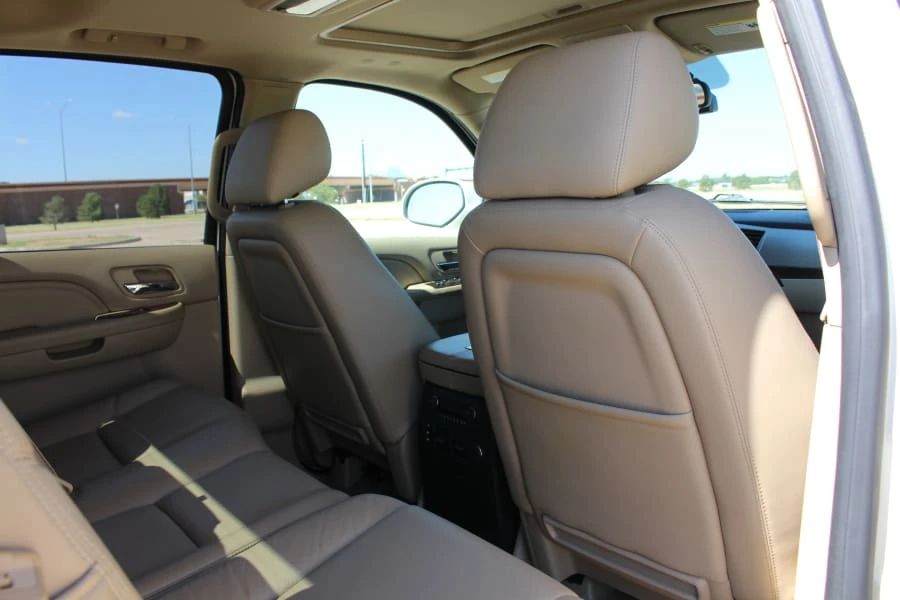 2010 Cadillac Escalade & EXT 3rd Gen - Image 21 of 27