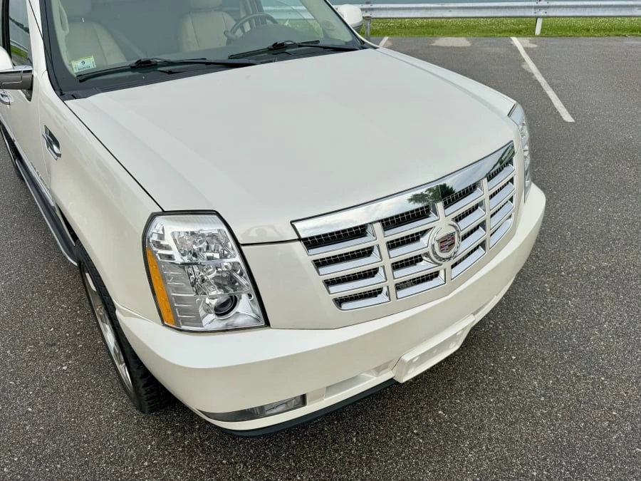 2010 Cadillac Escalade & EXT 3rd Gen - Image 24 of 31