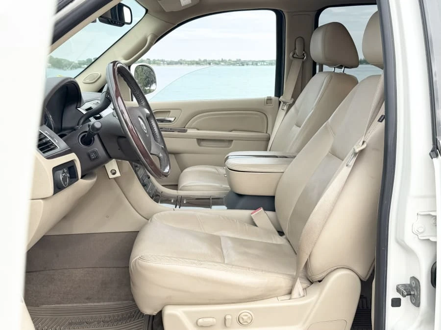 2010 Cadillac Escalade & EXT 3rd Gen - Image 25 of 31