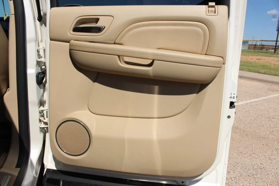 2010 Cadillac Escalade & EXT 3rd Gen - Image 25 of 27