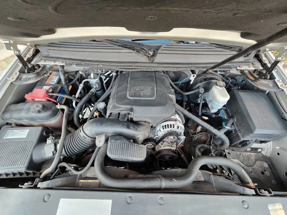 2010 Cadillac Escalade & EXT 3rd Gen - Image 10 of 21