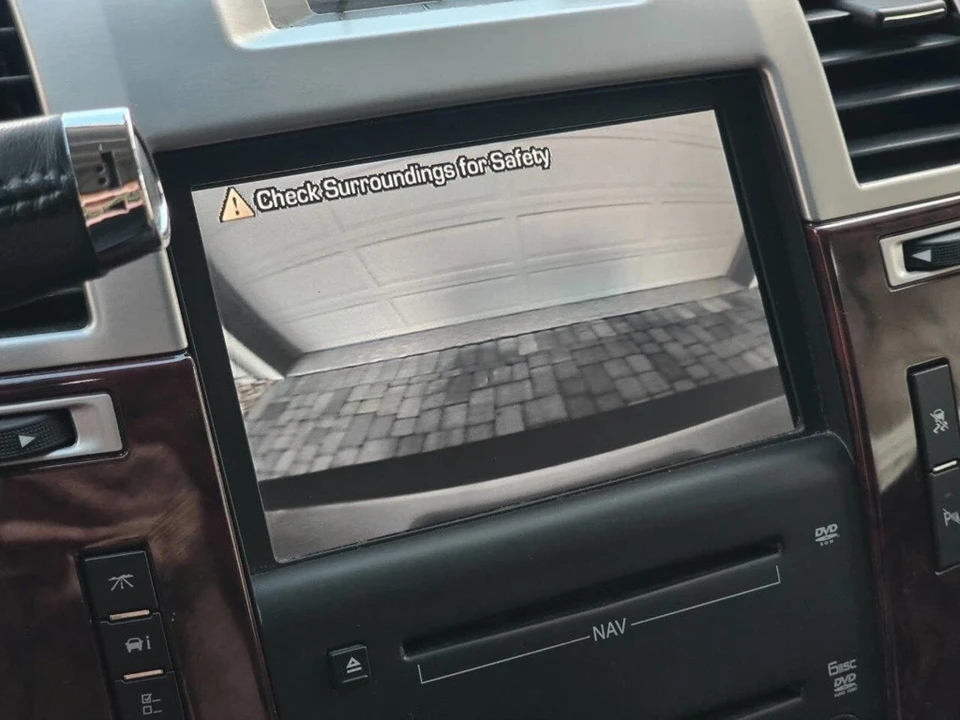 2010 Cadillac Escalade & EXT 3rd Gen - Image 18 of 21