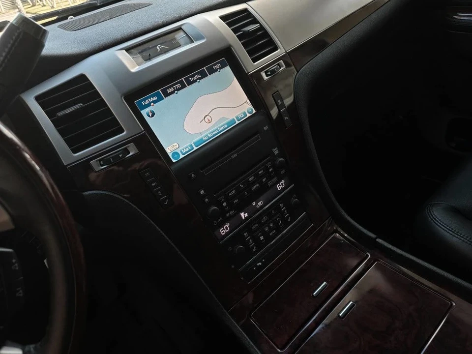 2010 Cadillac Escalade & EXT 3rd Gen - Image 16 of 21
