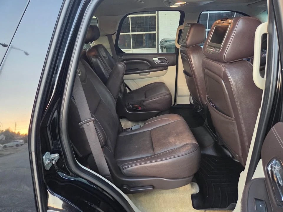 2010 Cadillac Escalade & EXT 3rd Gen - Image 7 of 10