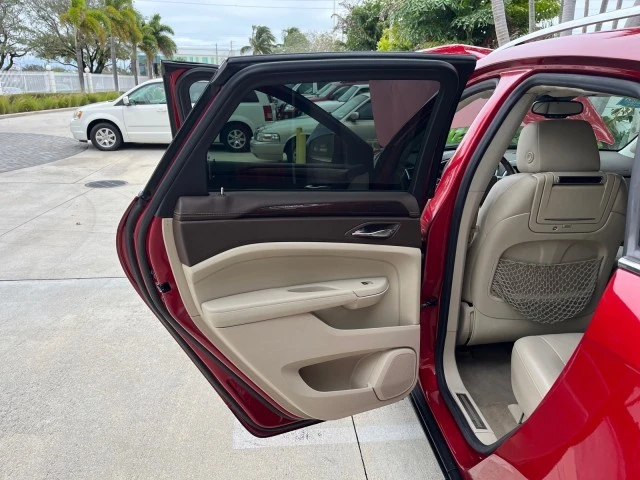 2010 Cadillac SRX - Image 14 of 21