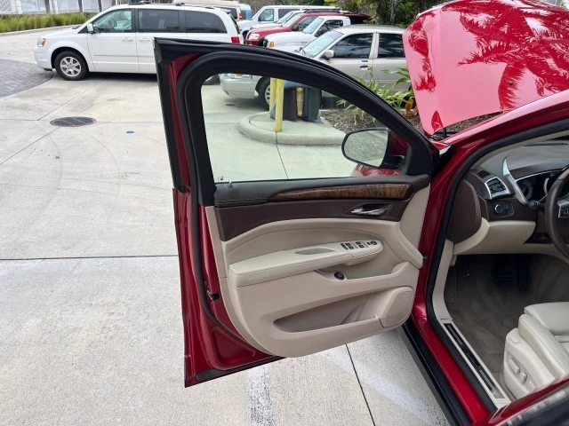 2010 Cadillac SRX - Image 10 of 21