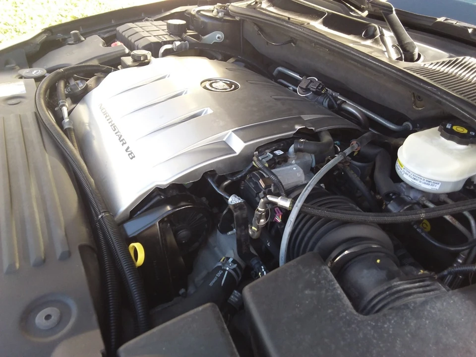 2010 Cadillac DTS - Image 20 of 21