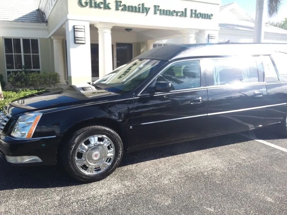 2010 Cadillac DTS - Image 8 of 21