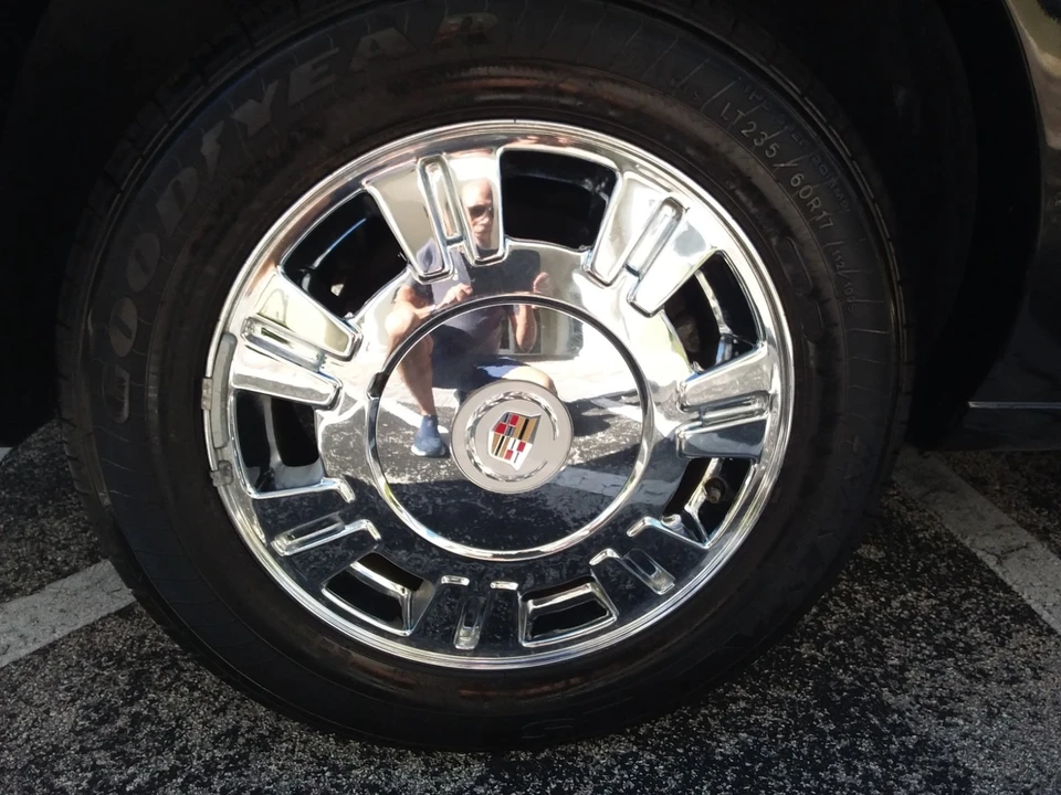 2010 Cadillac DTS - Image 21 of 21