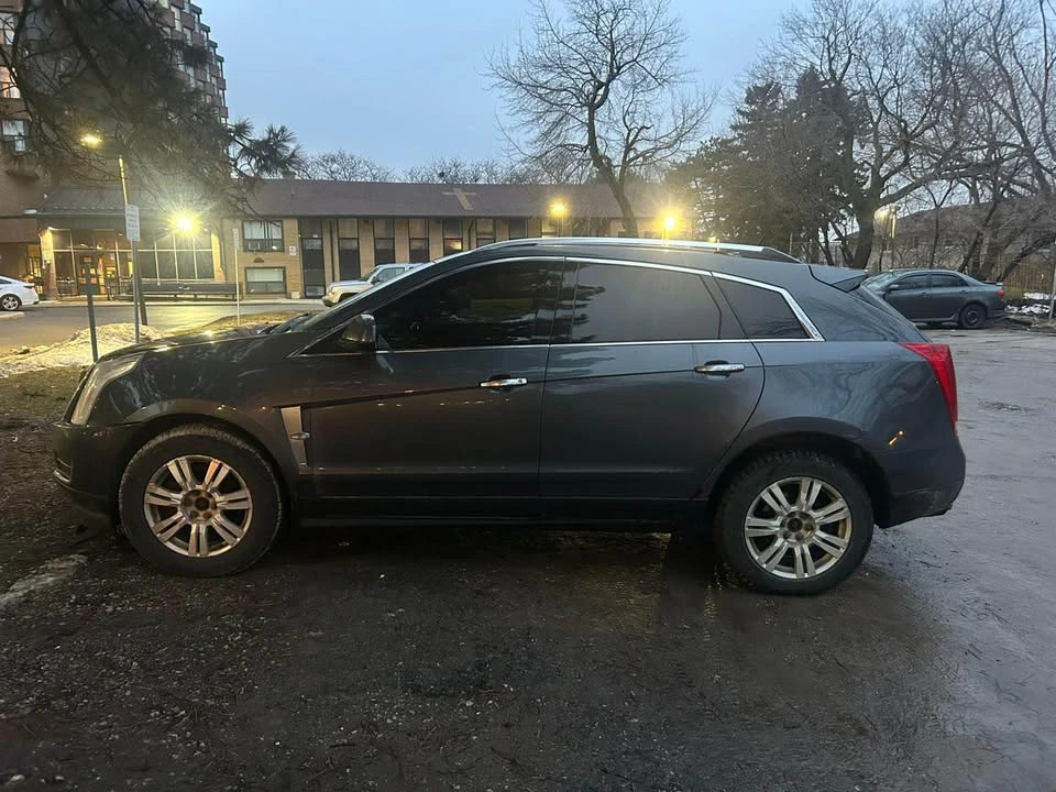 2010 Cadillac SRX - Image 4 of 7