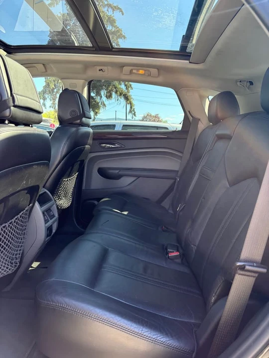 2010 Cadillac SRX - Image 8 of 9